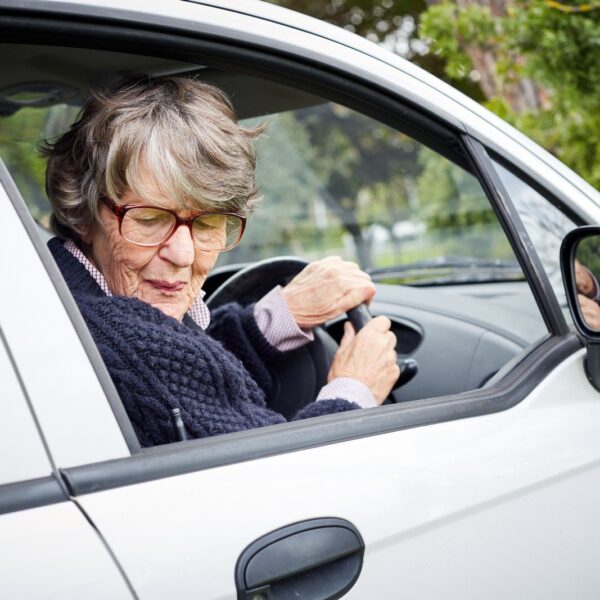 Kiedy można zawracać? Zasady ruchu drogowego dotyczące zawracania.