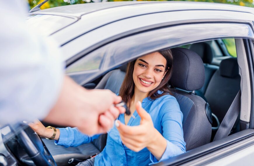 Wynajem długoterminowy opinie: Zalety i wady tej formy użytkowania samochodu.