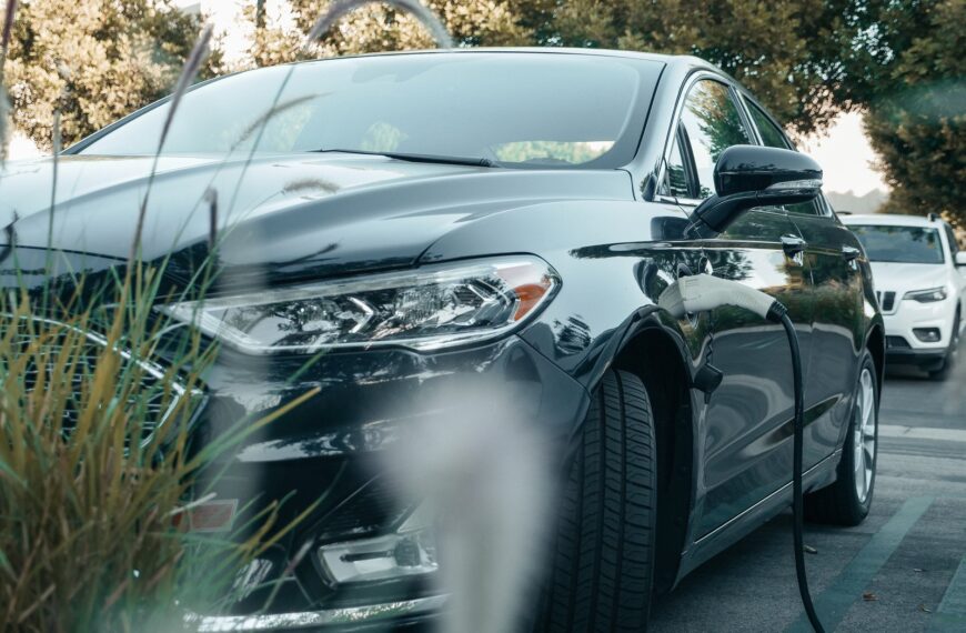 Jak zmienia się wartość samochodów elektrycznych na rynku wtórnym?